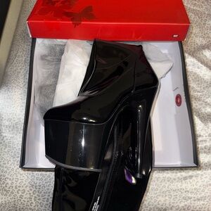 STRIPPER HEELS BLACK 6 INCH